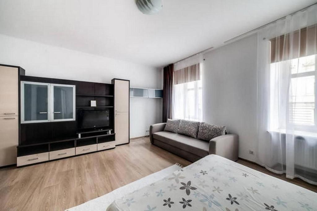 Apartment In The Center Of "Opera" Λβιβ Εξωτερικό φωτογραφία